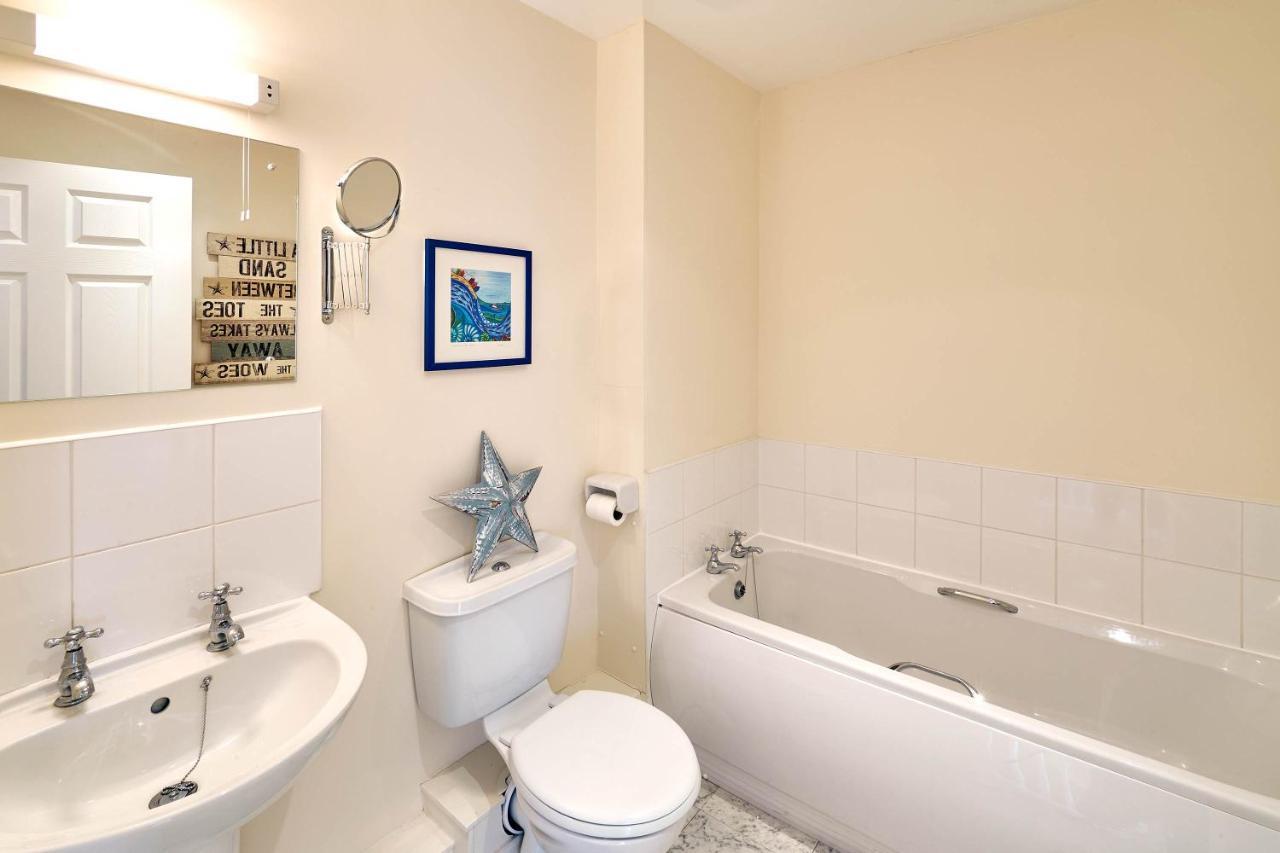 Host & Stay - The Scuttlebutt Townhouse Whitby Exteriör bild