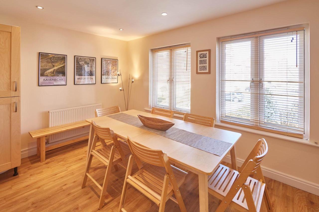 Host & Stay - The Scuttlebutt Townhouse Whitby Exteriör bild